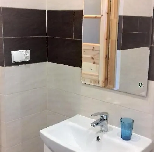 Z Kominkiem I Wanna ايستينبا